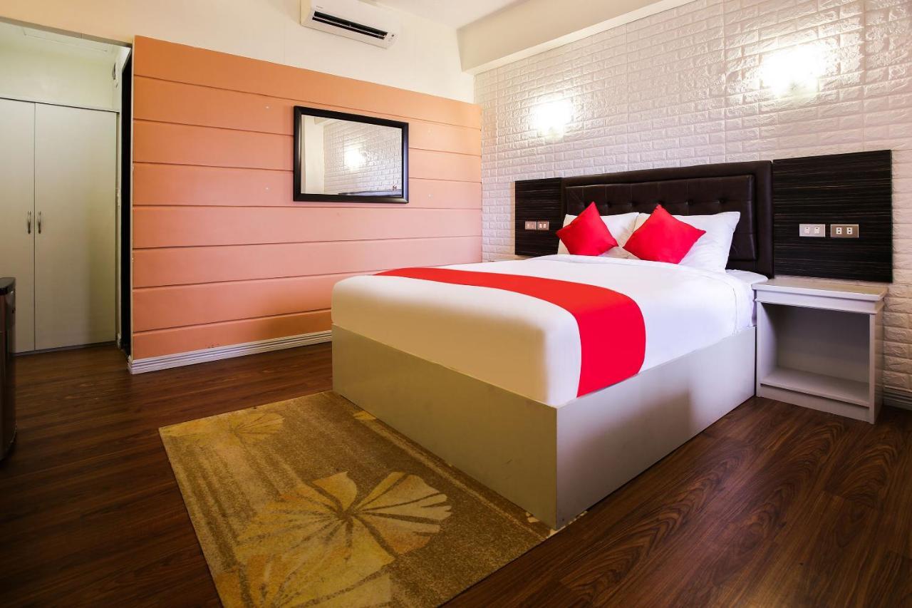 Super Oyo Capital O 786 Kwe Hotel And Resort Angeles Bagian luar foto